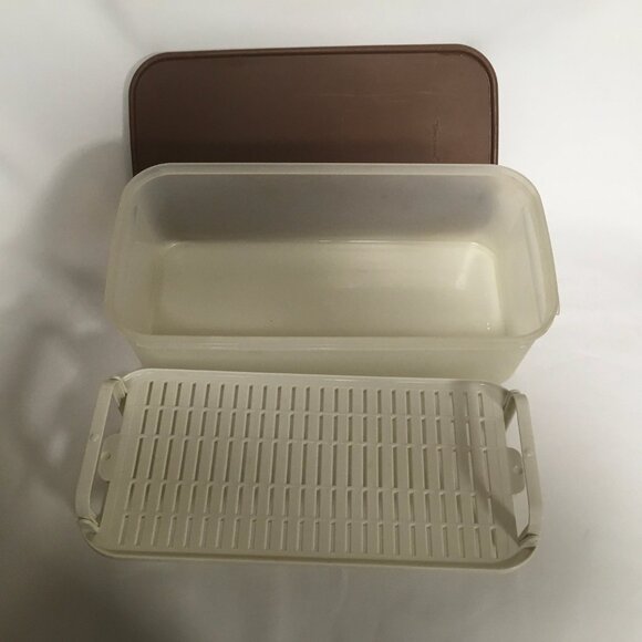 Vintage Tupperware Produce Manager With Fresh Grid Vegetable Veggies Keeper - Picture 4 of 4